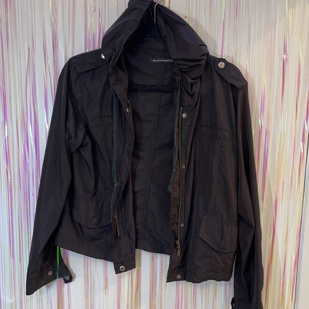 Brandy melville wind breaker
